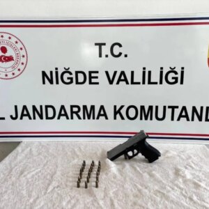 yasadisi silah tasiyan sahis yakalandi xRjlN2cz