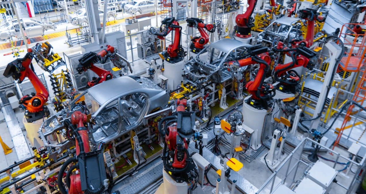 otomotiv devi iflas riski nedeniyle iki fabrikasini kapatacak s129A7ga