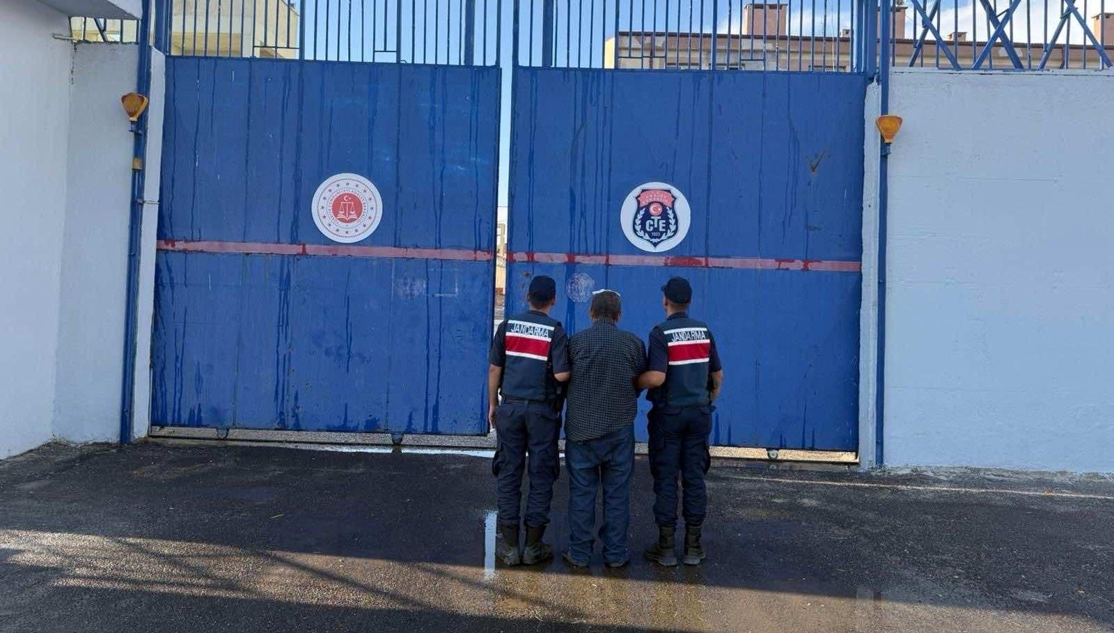 pazardan donen kardesleri oldurmuslerdi baba ve oglu tutuklandi 7g8h3rRd