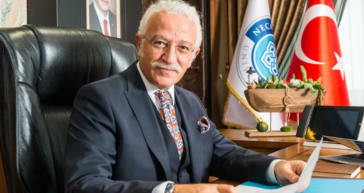 sayistay surekli uyariyor akpli rektor takmiyor uBEdci1r