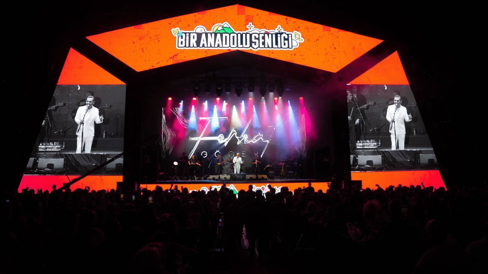 bir anadolu senligi bes sehirde 898 bin 608 kisi sanatla bulustu 3sRWdcpE