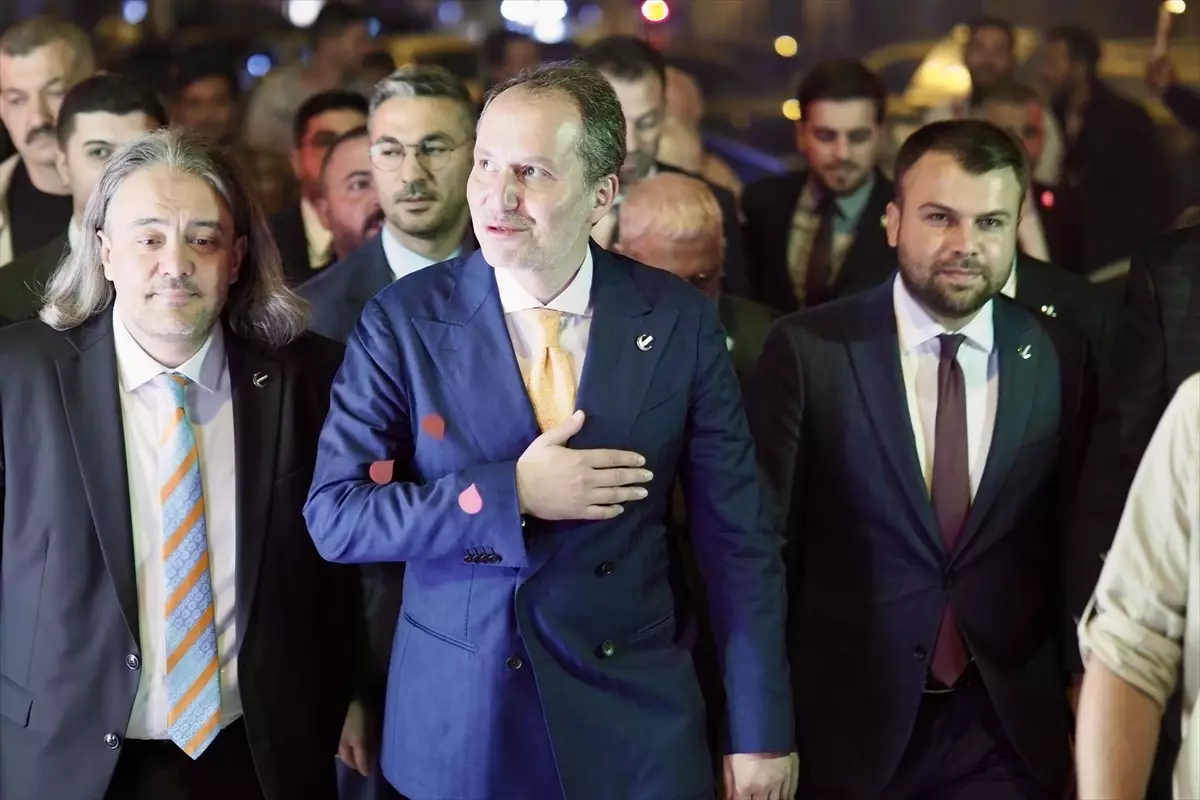 fatih erbakan izmir kongresinde milli gorusu savundu wVdNldCF.jpg