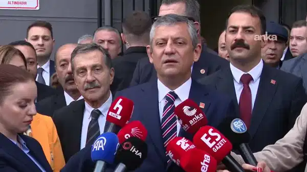 ozgur ozelden akin gurlek aciklamasi 10 ay boyunca maas almis sucustu yakalandi VeROFAK8.jpg