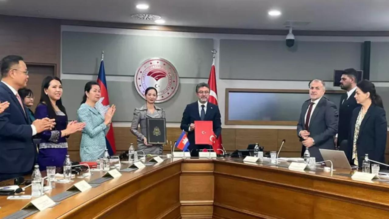 turkiye ile kambocya arasinda karma ekonomik komisyonu protokolu imzasi lL4v6JhM.jpg
