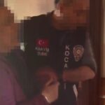 26 Yıl Kaçak Kalan Kadın Hükümlü, Şifonyer Arkasındaki Gizli Bölmede Ele Geçirildi