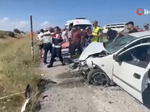 Bitliste feci kaza iki otomobil carpisti 6 yarali h1ssc1vm